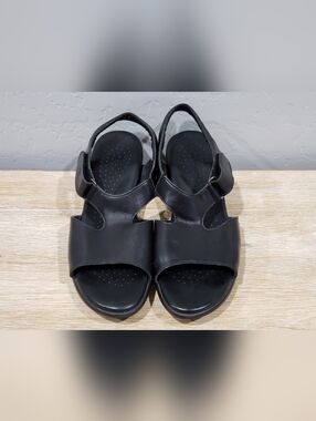 SAS Womens Suntimer Leather Heeled Tri-Pad Comfort Hook & Loop Sandal (9) Black
